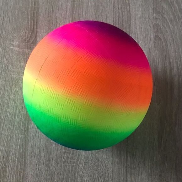 NWOT … Colorful BEETWO Ball - Picture 1 of 2